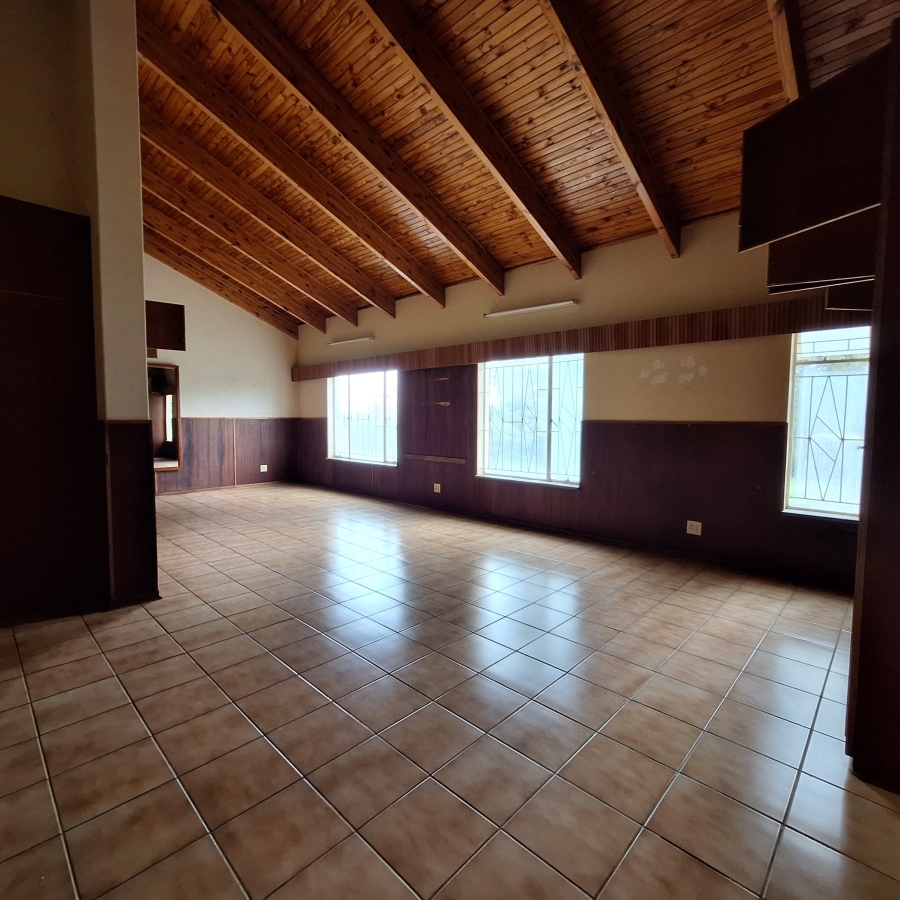 4 Bedroom Property for Sale in Frankfort Free State